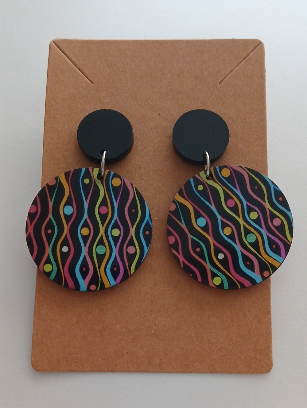 Fashion Jewelry Black Drop Earrings with Multicolor Wave Accents